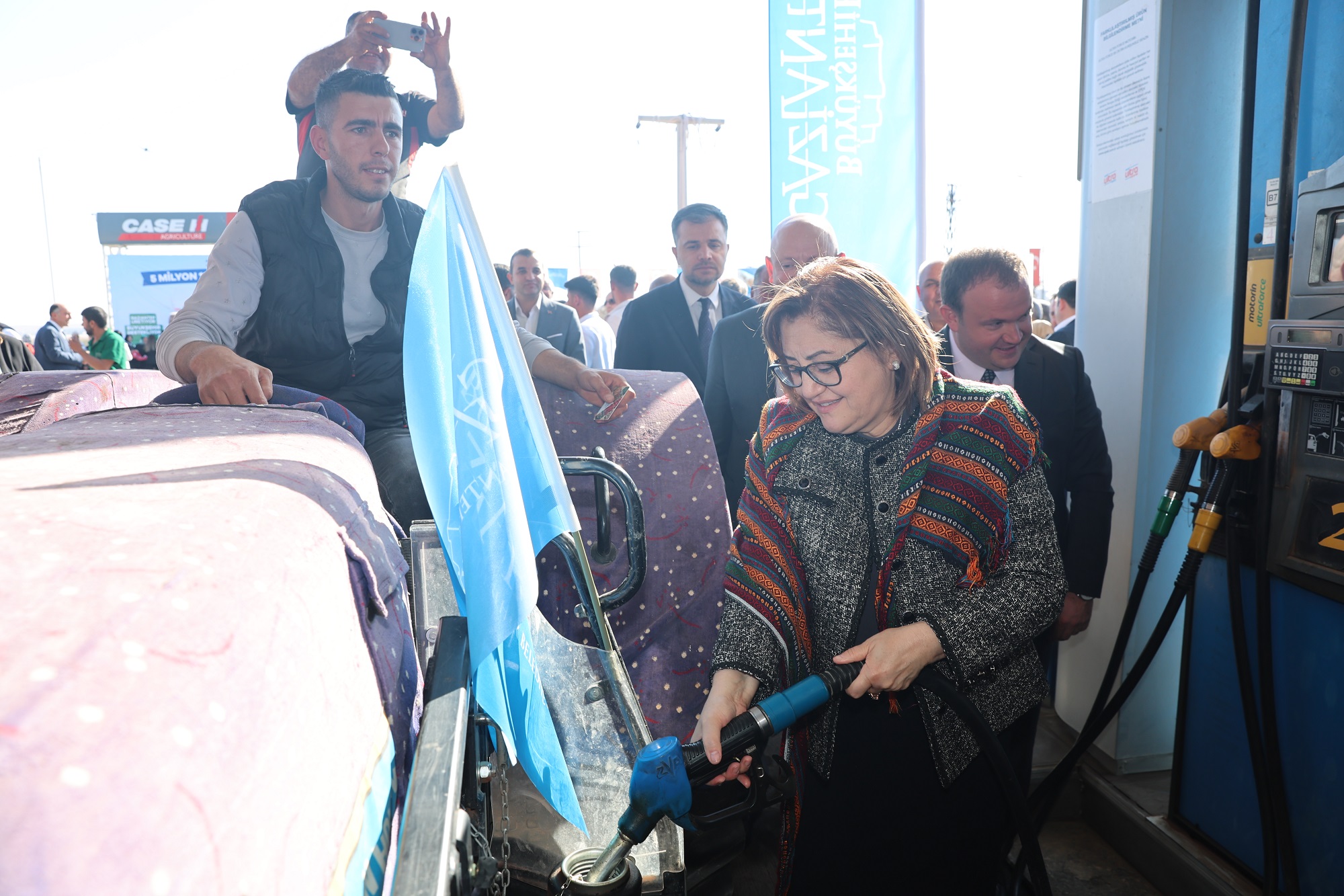 Büyükşehi̇r, Kirsal Kalkinmada Türki̇ye’ye Örnek Modeli̇ni̇ Sürdürüyor (9)