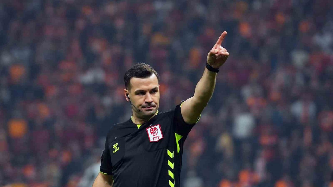 Trabzonspor’da Benjamin Bouchouari Kırmızı Kart Gördü