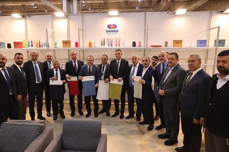 I M G B11 C B E 495198 A D D099 E E2203 E B25 B 02 E A D3