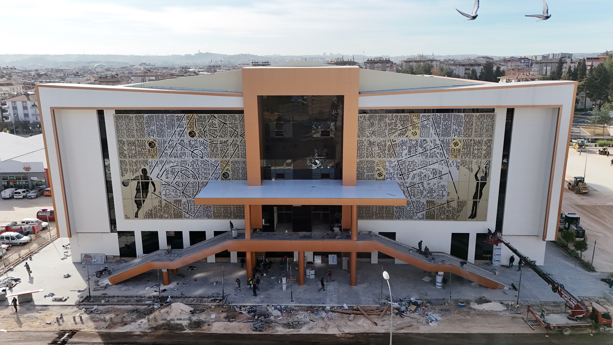 Kami̇l Ocak Spor Salonu, 25 Aralik’ta Gazi̇ Oyunlariyla Kapilarini Açiyor (1)