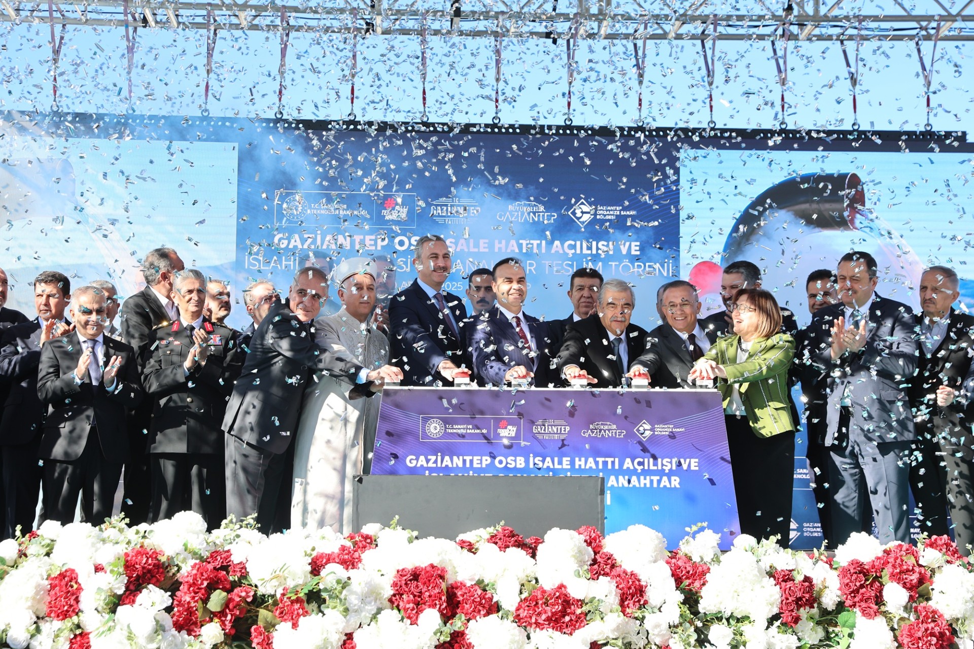 Thumbnail Gazi̇antep Osb İsale Hatti Açilişi Ve İslahi̇ye Osb Anahtar Tesli̇m Töreni̇ Gerçekleşti̇ri̇ldi̇ (1)