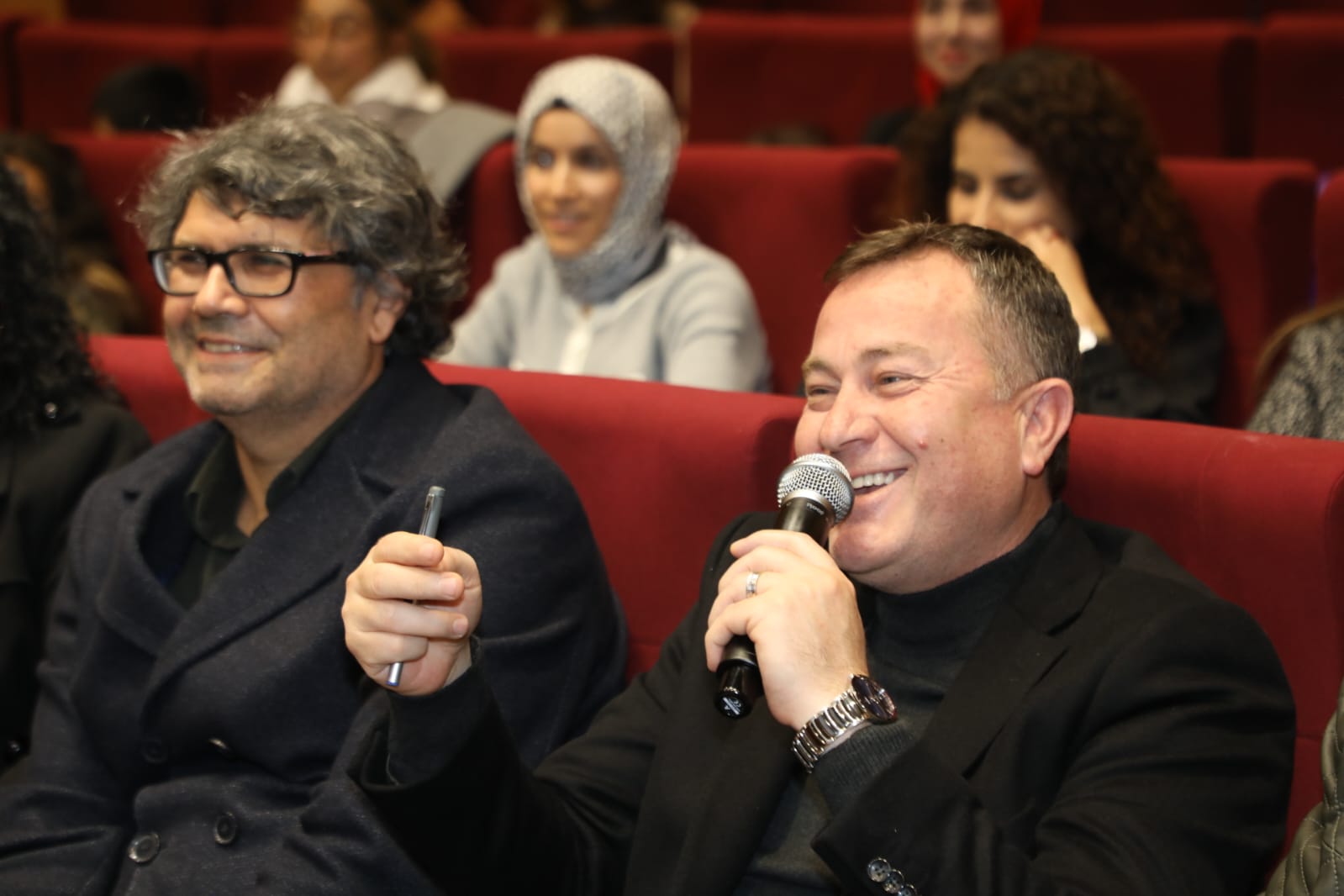 5F1B2D27 D3A4 41Ea 8C91 013120042E18