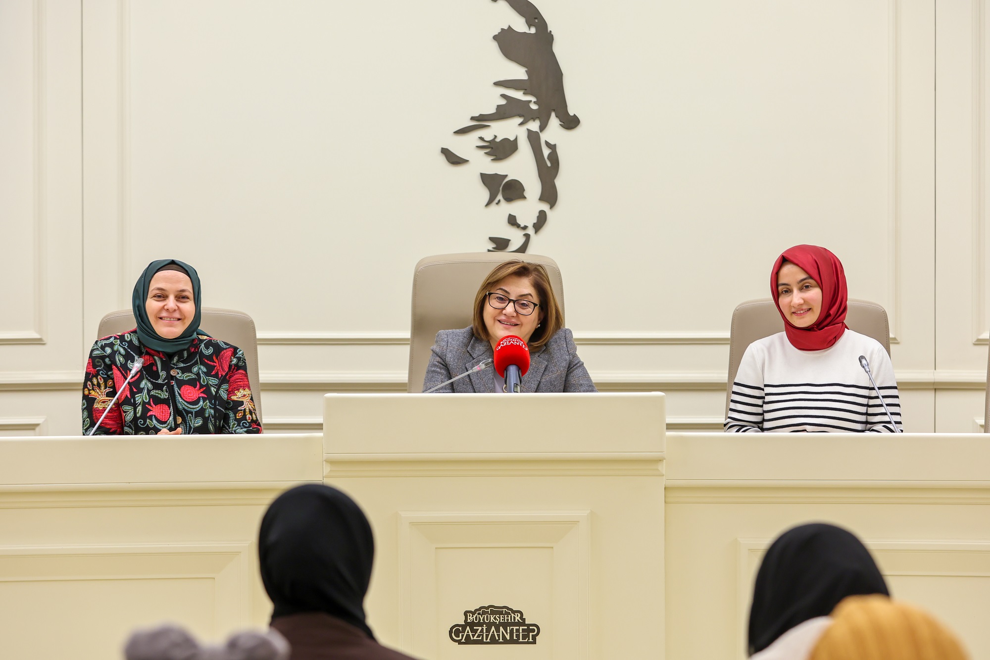 60 Ülkeden 120 Kültür Elçi̇si̇ Gazi̇antep’i̇ Keşfe Geldi̇! (7)