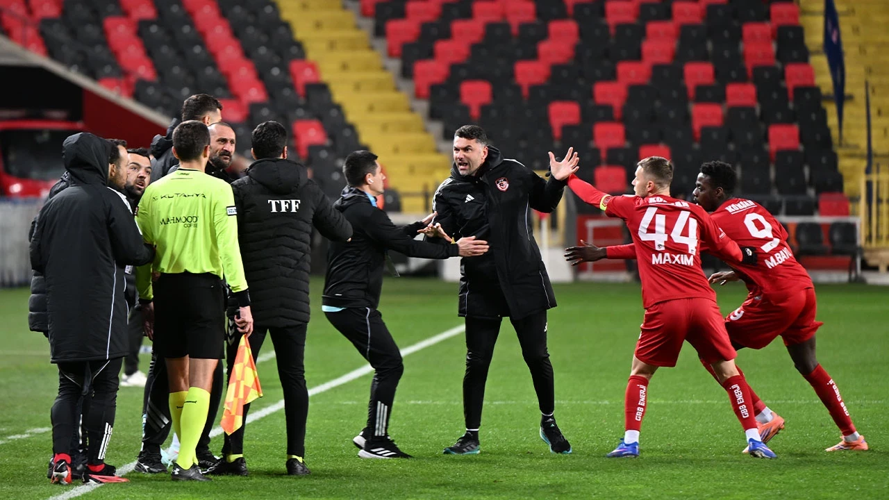 Burak Yilmaz Mac Sonu Herkesten Ozur Diledi Gp99