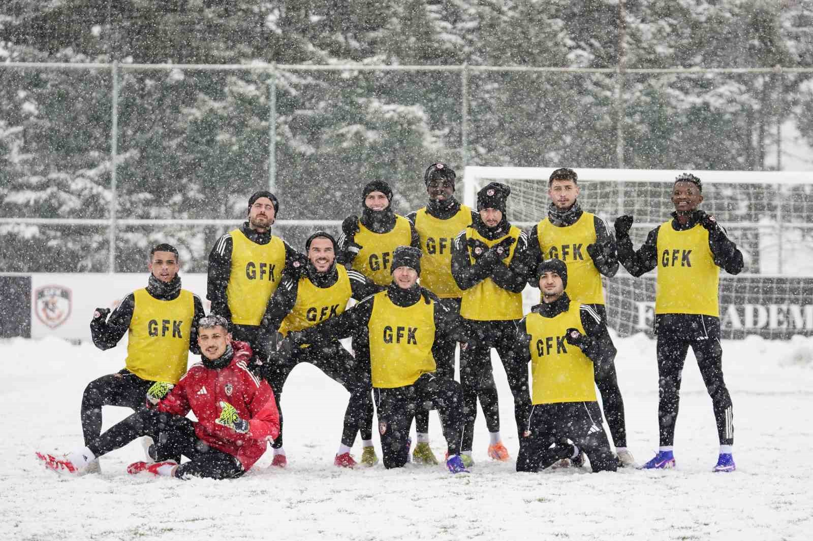 Denis Dragus Gaziantepe Tekrar Dondugum Icin Cok Mutluyum 2 I P Tu Fa Q Z