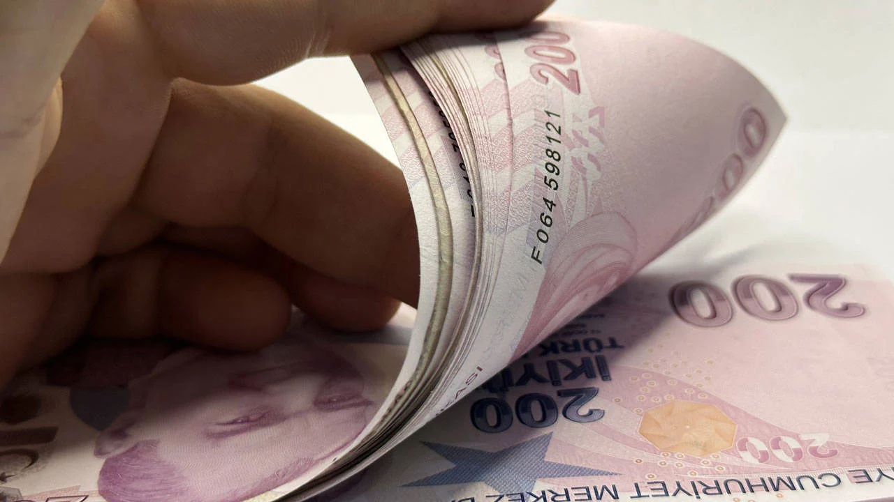 En Dusuk Emekli Ayligi Icin Kanun Teklifi Yarin Meclis E Sunulacak