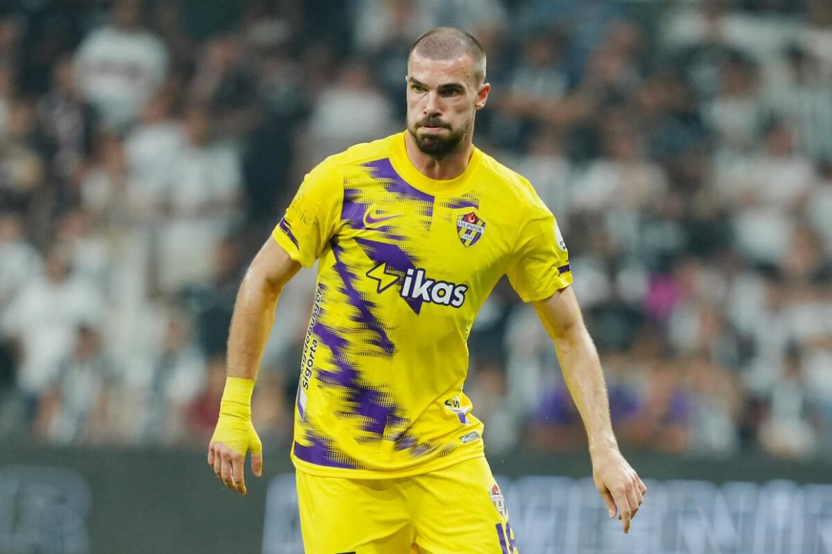 G9X K Il8 X U A Ir Qvz