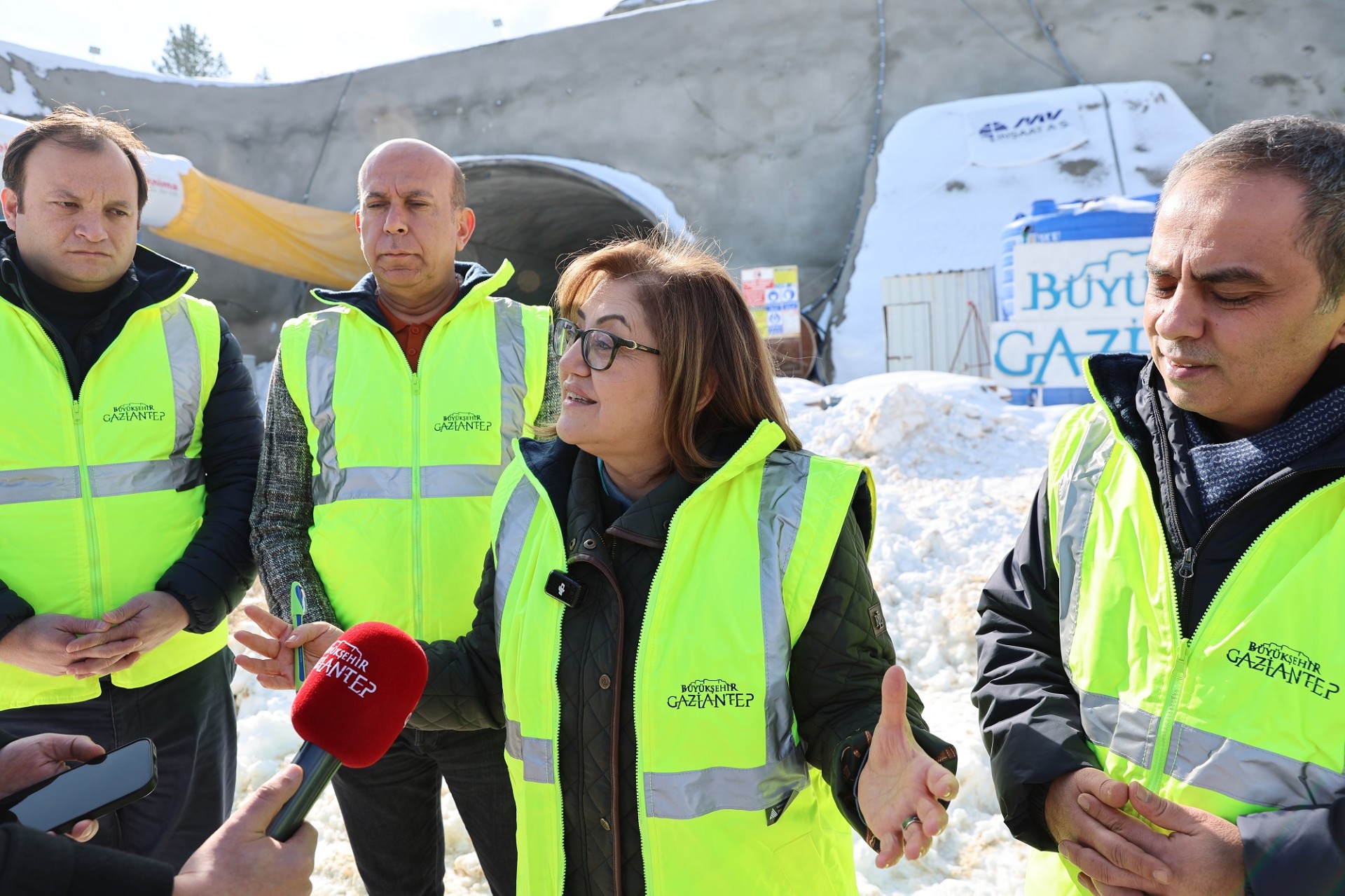 Thumbnail Dülük Osb Tüneli̇’ni̇n Dörtte Bi̇ri̇ Tamamlandi (4)