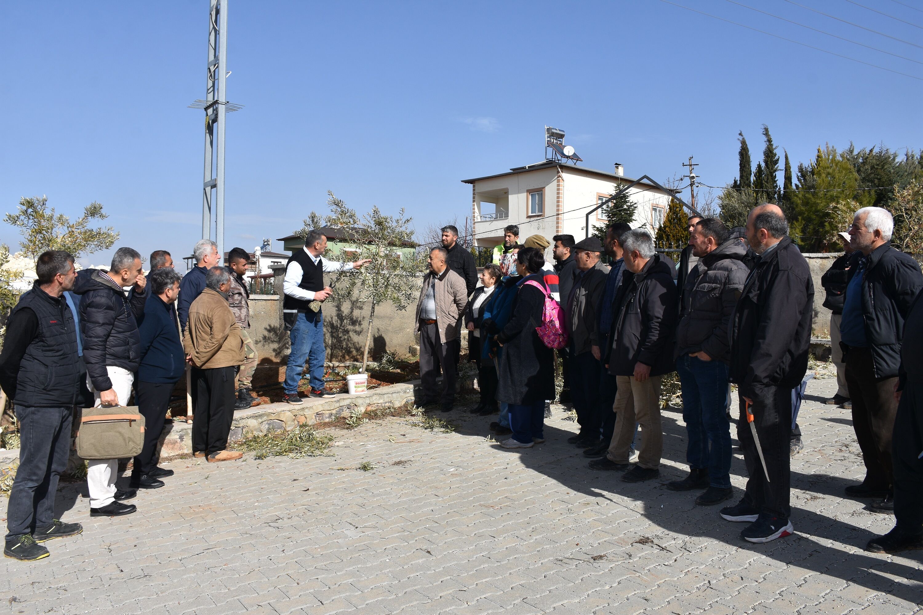 Burç Sosyal Tesi̇si̇ Budama Eği̇ti̇mi̇ (1)