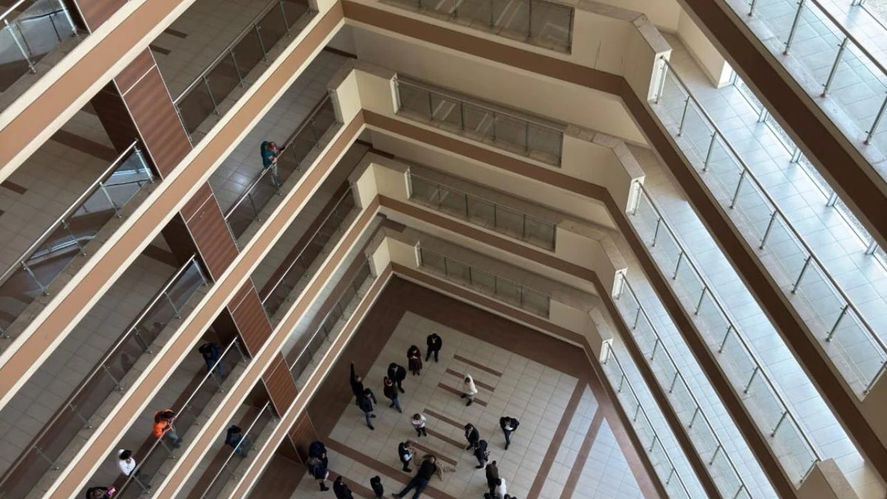 Gaziantep'te iş merkezinde şok ölüm! Canına kıydı...