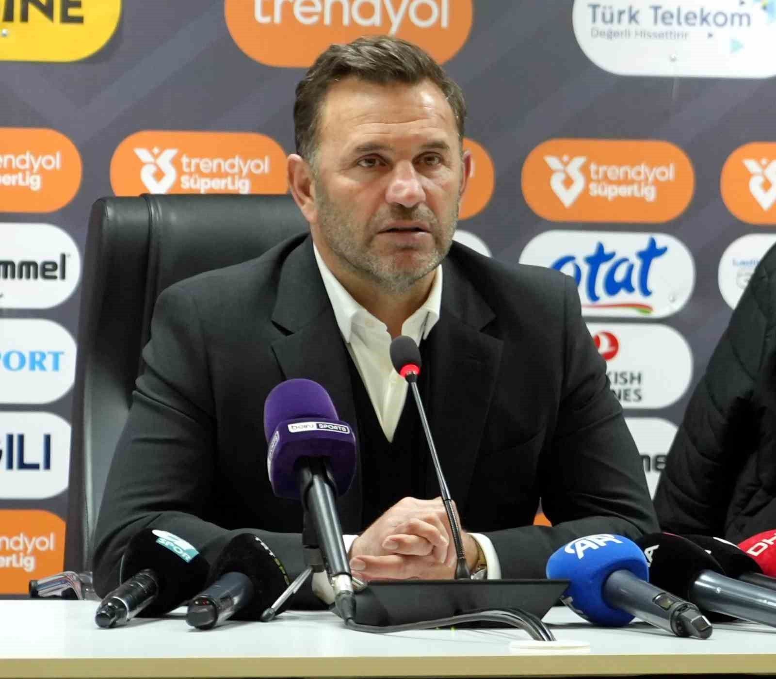 Okan Buruk: 'Oyuncularım 'Nasıl Olsa Şampiyon Olduk' Psikolojisinde Olabilir'