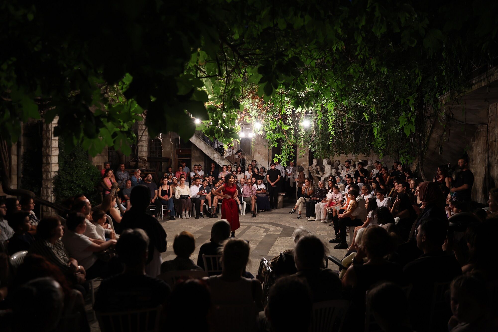 Şehi̇r Ti̇yatrosu Sokakta Ti̇yatro Festi̇vali̇ Başladi (11)