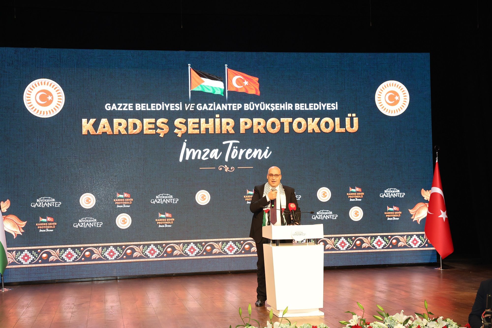 Gazi̇antep İle Gazze Arasinda Kardeş Şehi̇r Protokolü İmzalandi (4)