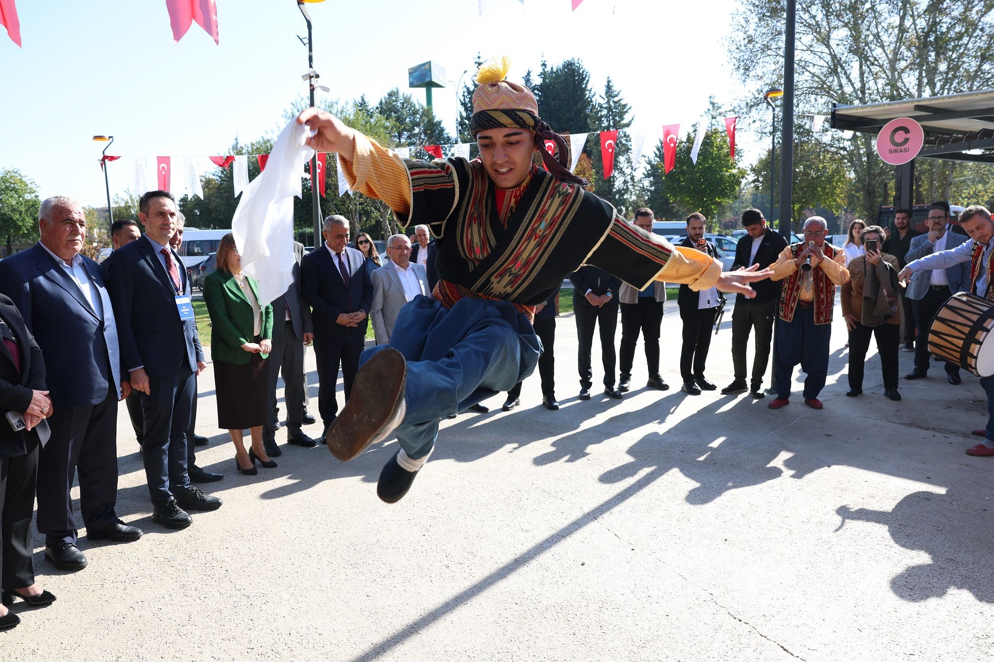 Gazi̇antep’te Geleceği̇n Tarimi Ata Tohumlariyla Fi̇li̇zleni̇yor! (2)