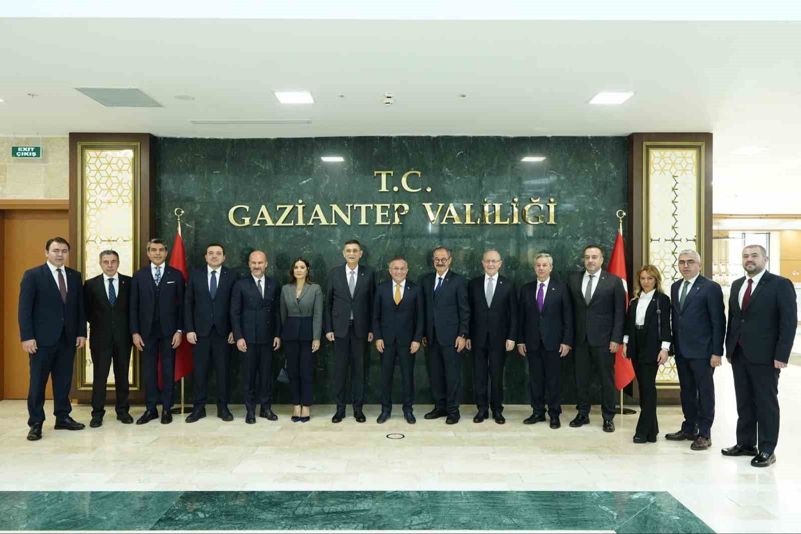 GSO'dan yeni dönem dolayısıyla Gaziantep protokolüne ziyaret