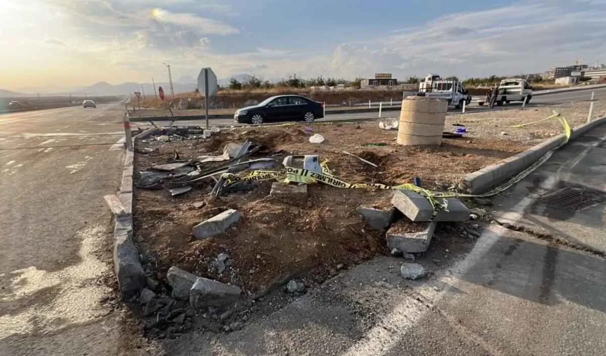 Mhpli Milletvekili Ve Il Baskaninin Konvoyunda Kaza 1 Olu 4 Yaral 1 (1)