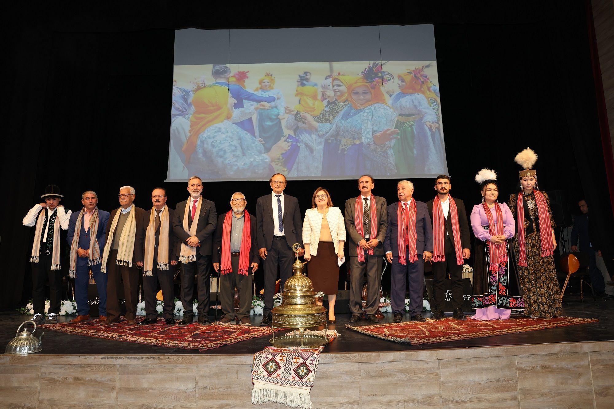 Türk Dünyasinin Ozanlari Gazi̇antep’te Buluştu (1)